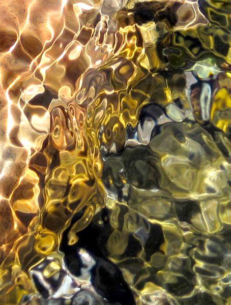 By Simone Stocker_Austrian Female FLINTA DJ_Musician_Female Music Producer_Artist_Creative Director_Simown Stalker