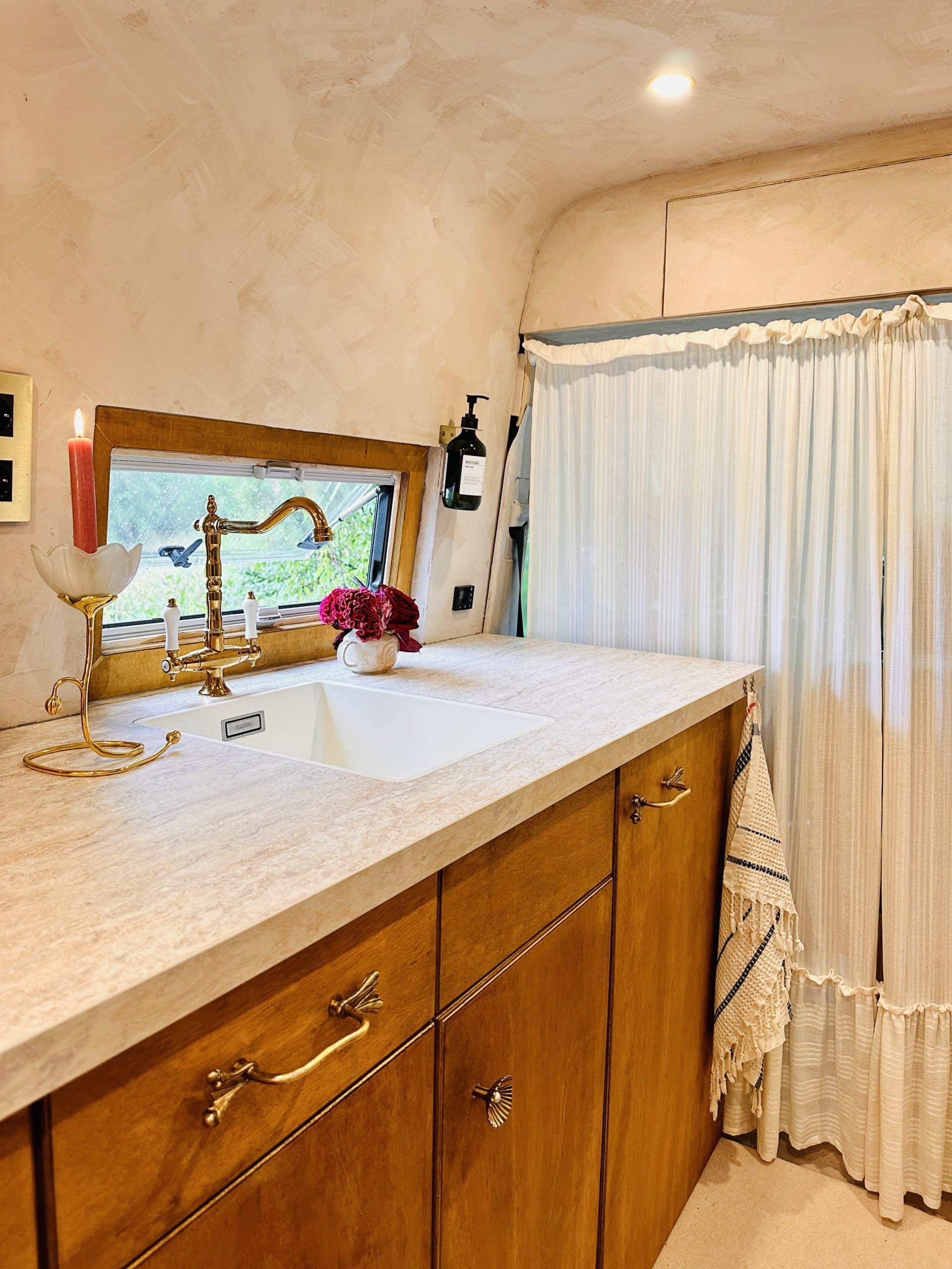 By Simone Stocker_Creative Director_Art Director_Van Conversion_VW LT35 Conversion