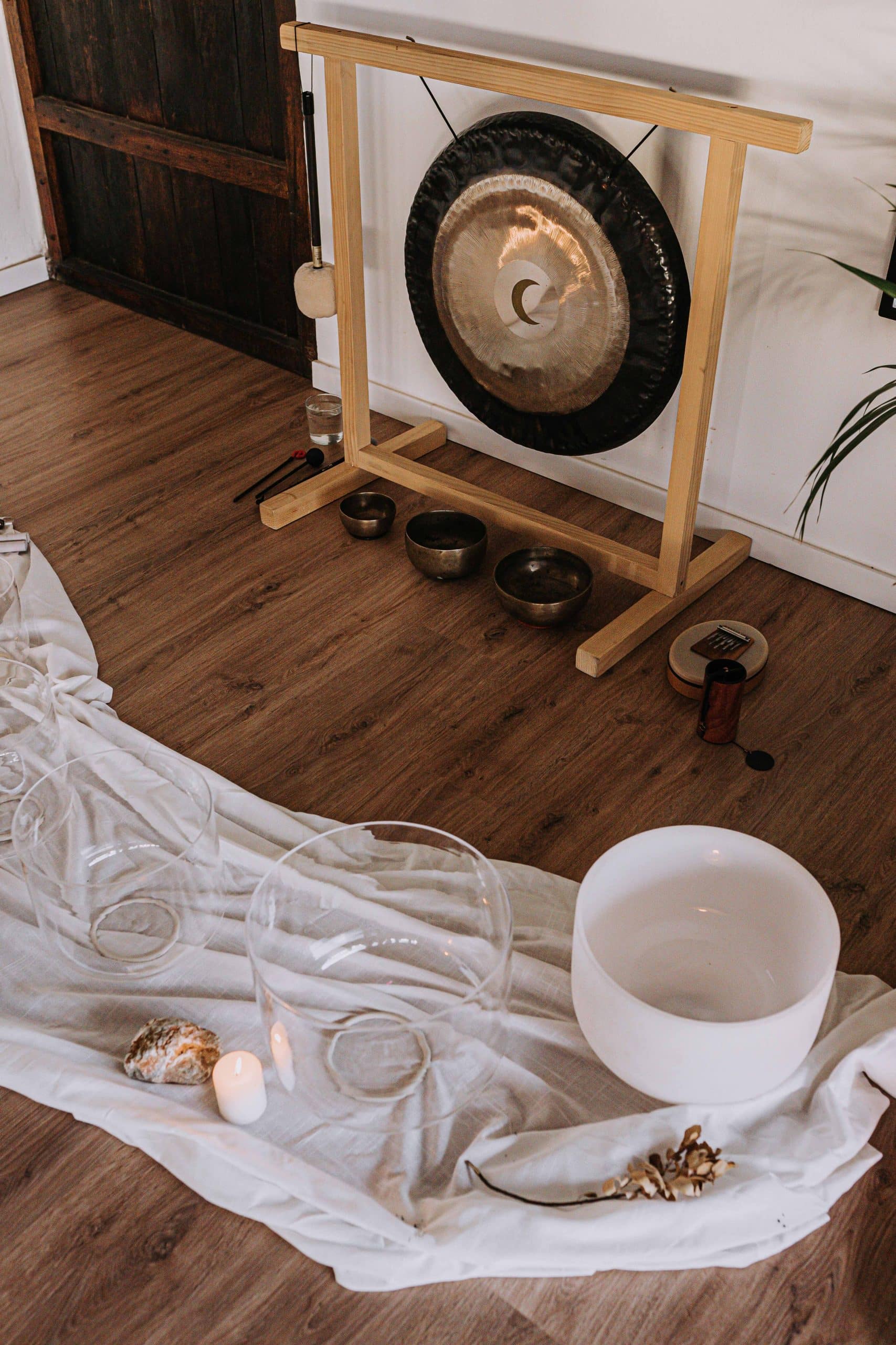 By Simone Stocker_Life Coach_Selbstliebe-Blossome journal-Art Direction-_plant dyed_flower dye_event design